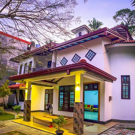 Tropical Vibes - Kathaluwa Apartment Ahangama Ngoại thất bức ảnh