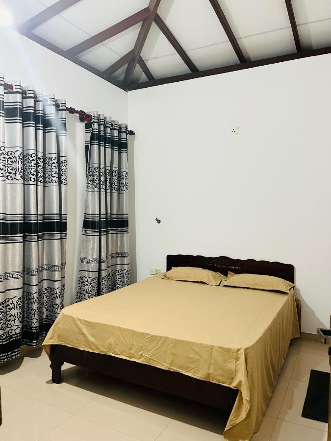 Tropical Vibes - Kathaluwa Apartment Ahangama Ngoại thất bức ảnh