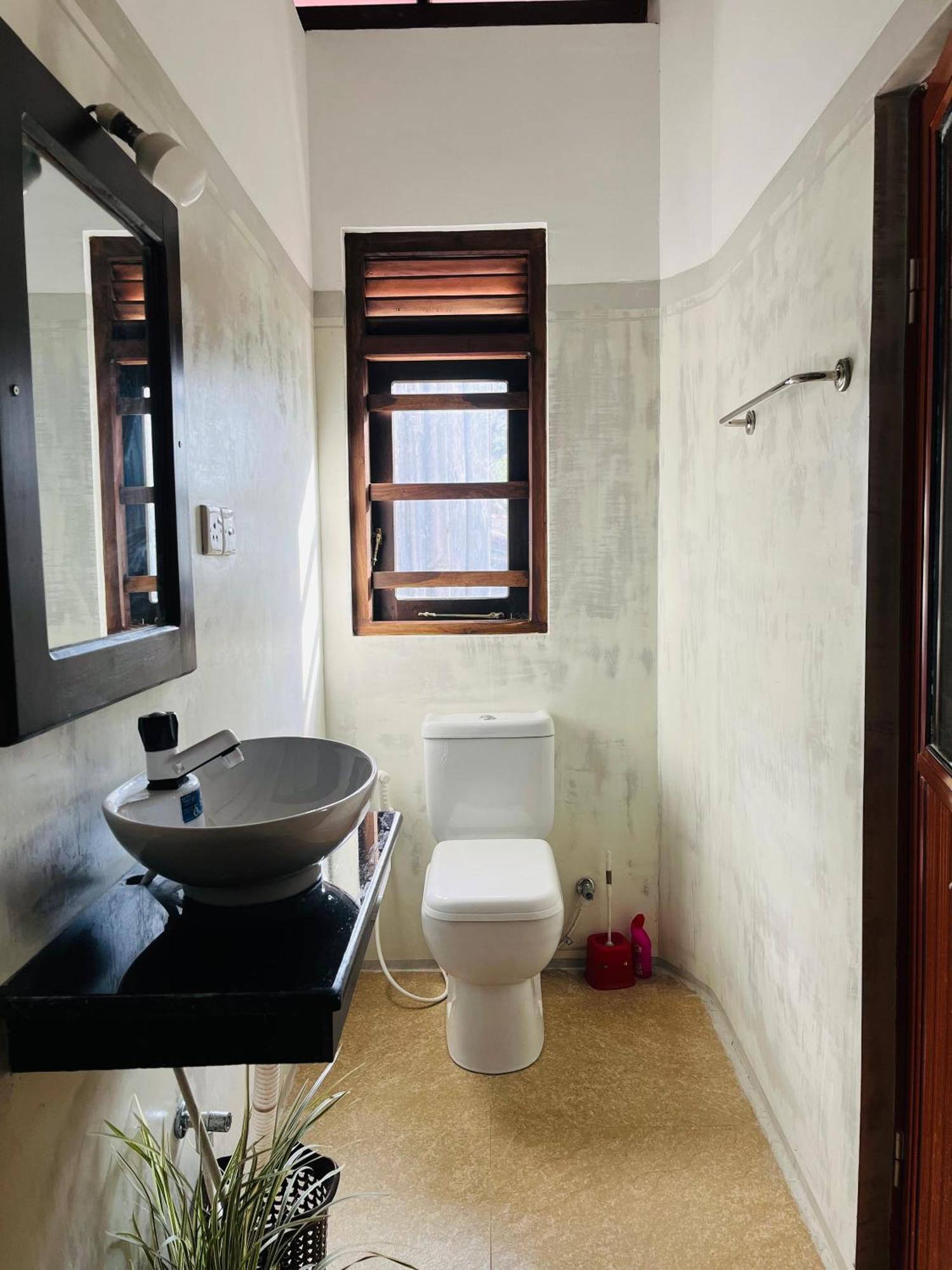 Tropical Vibes - Kathaluwa Apartment Ahangama Ngoại thất bức ảnh