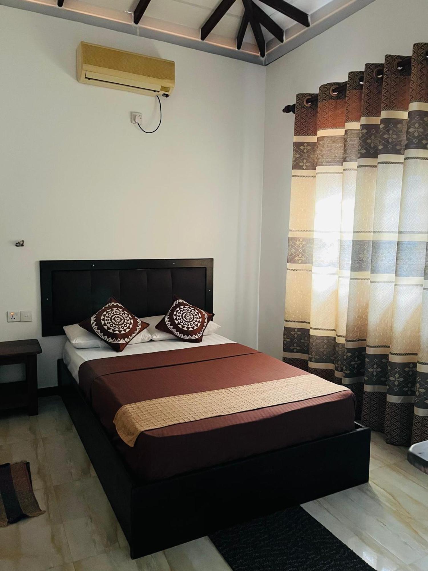 Tropical Vibes - Kathaluwa Apartment Ahangama Ngoại thất bức ảnh